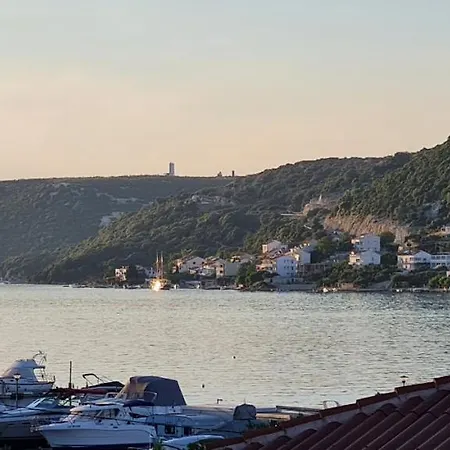 Maestral-nmf