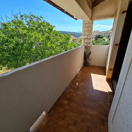 Maestral-nmf Apartment