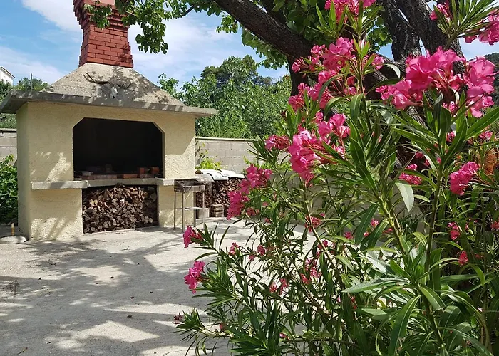 Maestral-nmf Supetarska Draga