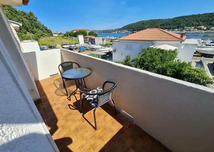 Maestral-nmf Διαμέρισμα