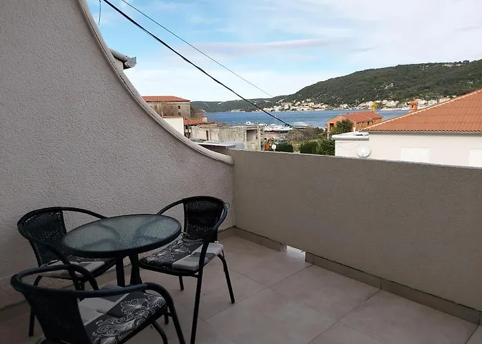 Διαμέρισμα Maestral-nmf *